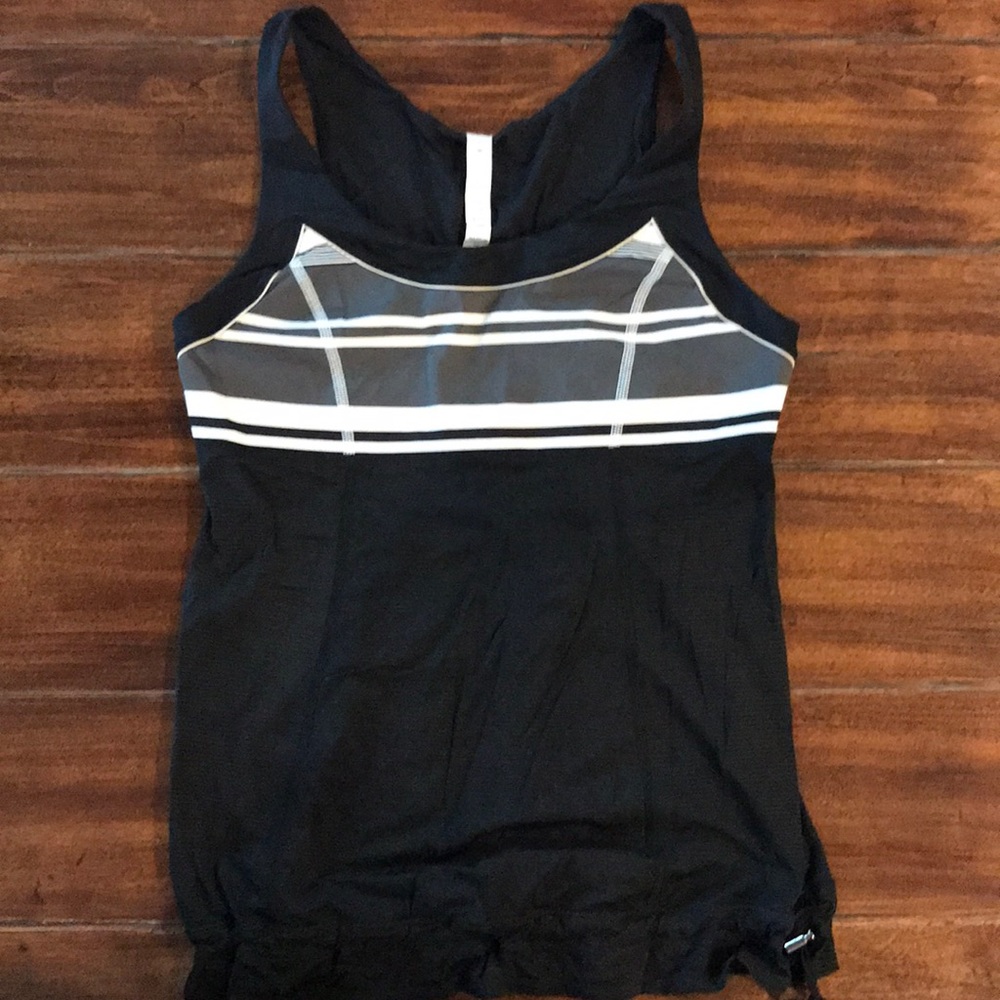 Lululemon racer back tank, print top cinch bottom